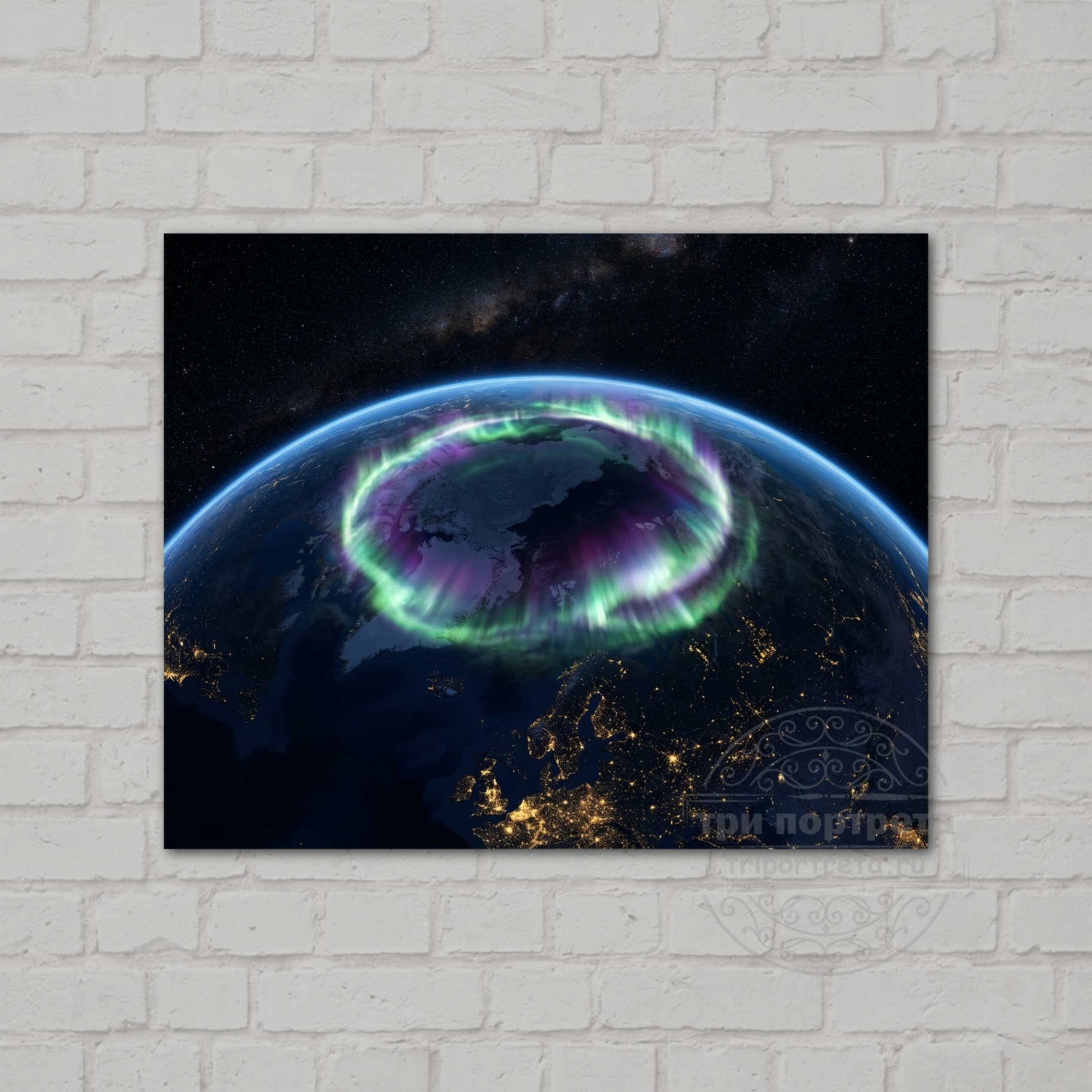 Aurora Borealis из космоса над полюсом